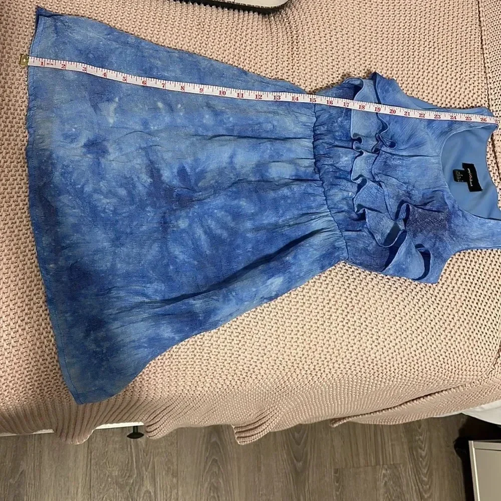 Girl flowy dress
